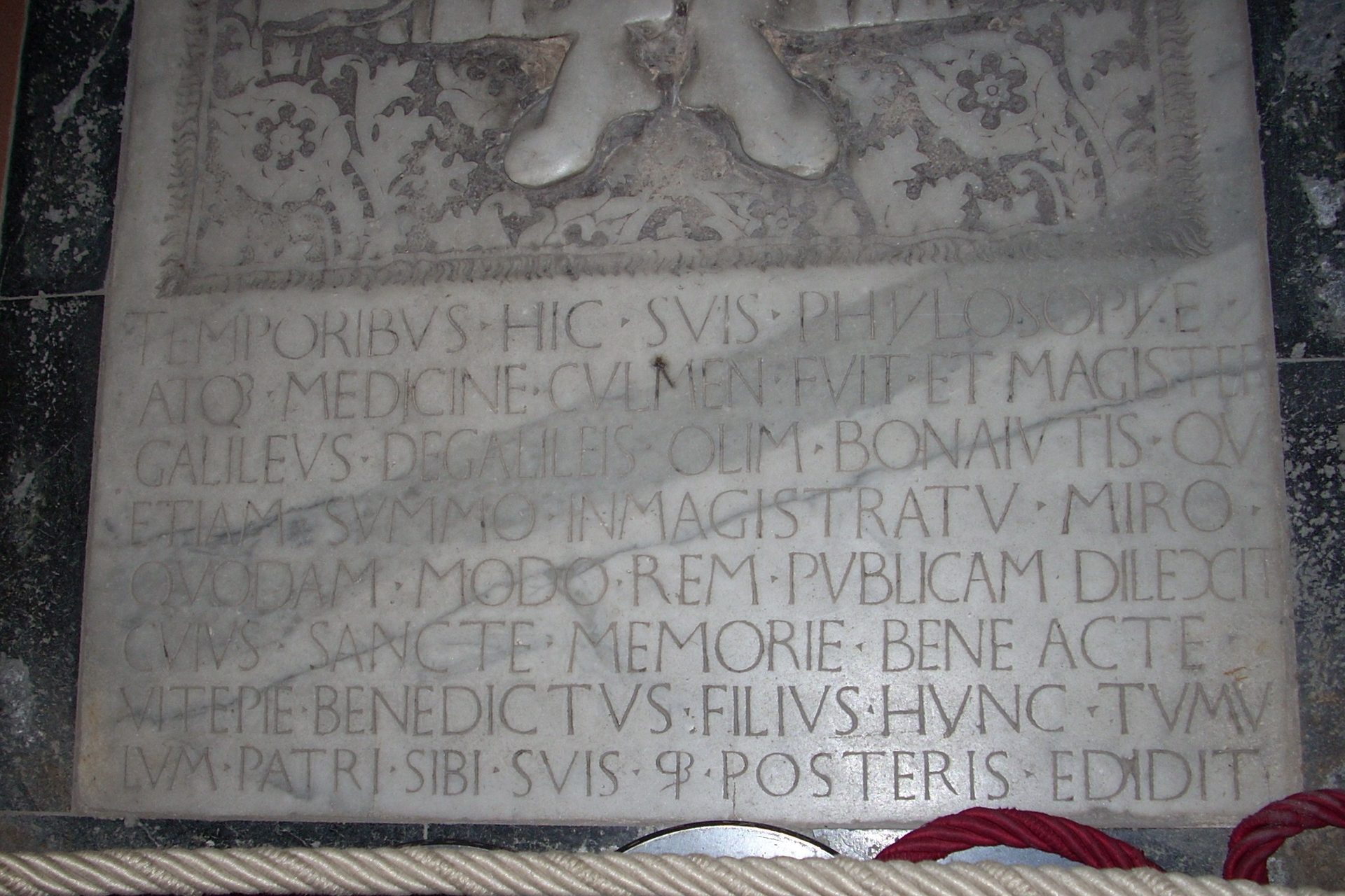 Galileo Bonaiuti's tomb, Santa Croce, Florence - 3.jpg